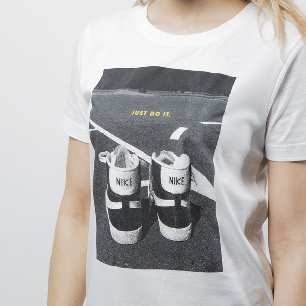 Koszulka damska Nike NSW Tee Ftwr white AH2477-100
