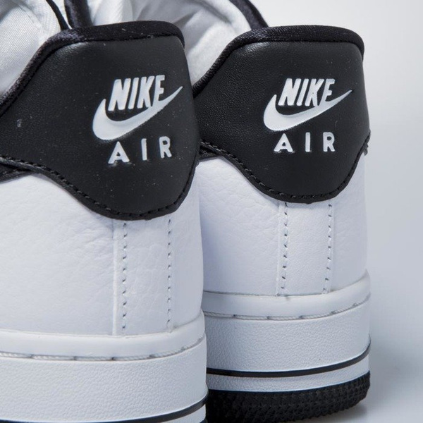 Sneakers buty Nike WMNS Air Force 1 '07 SE white / black - white - black AA0287-100