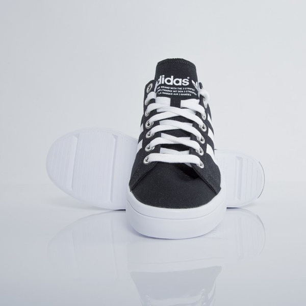 Sneakers buty Adidas CourtVantage black / white (S79302)