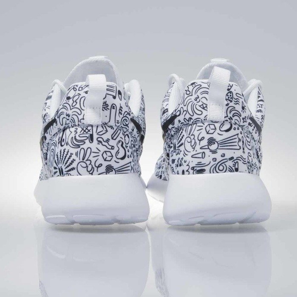 Sneakers buty Nike WMNS Roshe One Print Prem white / black (749986-100)