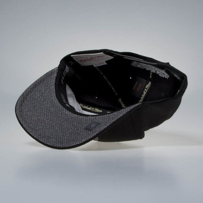 Mitchell & Ness snapback cap Boston Celtics black Melange Logo 110 SB