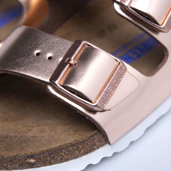 Klapki damskie Birkenstock Arizona BS Narrow Fit złote  (metallic copper 0952093)