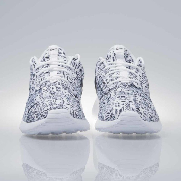 Sneakers buty Nike WMNS Roshe One Print Prem white / black (749986-100)