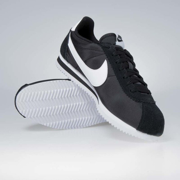 Sneakers buty Nike Classic Cortez Nylon black / white 807472-011
