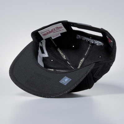 Mitchell & Ness cap snapback Chicago Bulls black Altitude Jersey