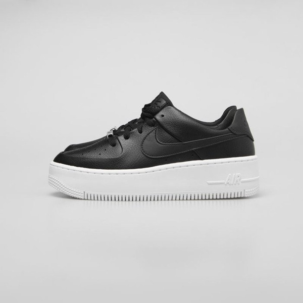 Sneakers buty damskie Nike Air Force 1 Sage Low black / black-white (AR5339-002)