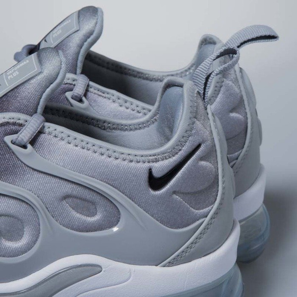Sneakers Buty Air VaporMax Plus wolf grey/black-white 924453-007
