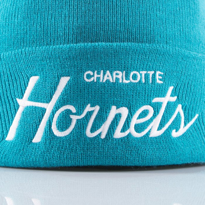 Mitchell & Ness beanie Charlotte Hornets teal Team Talk EU175
