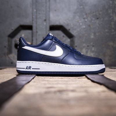 Sneakers buty Nike Air Force 1 '07 Low midnight navy / white (488298-436)