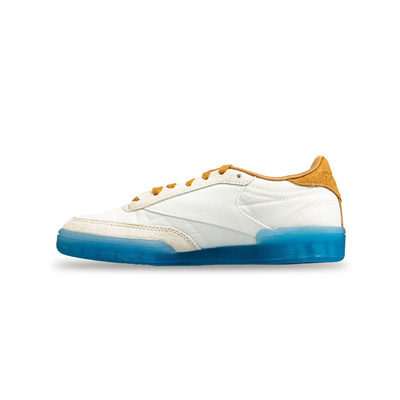 Reebok Classic WMNS Shoes Club C 85 chalk/soft camel/blue (CN3260)