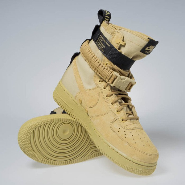 Sneakers buty zimowe Nike SF AF1 club gold (864024-700)