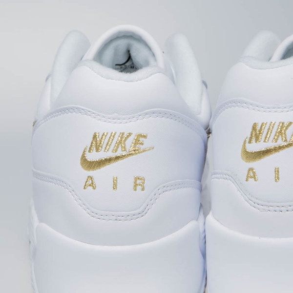 Sneakers buty Nike Air Max 90/1 white/metalic gold-black (AJ7695-102)