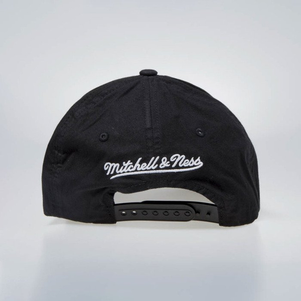 Mitchell & Ness Snapback Cap Own Brand black NBA Biowashed Zig Zag 110 SB