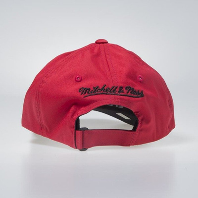 Czapka Mitchell & Ness Chicago Bulls red Light & Dry Strapback Current