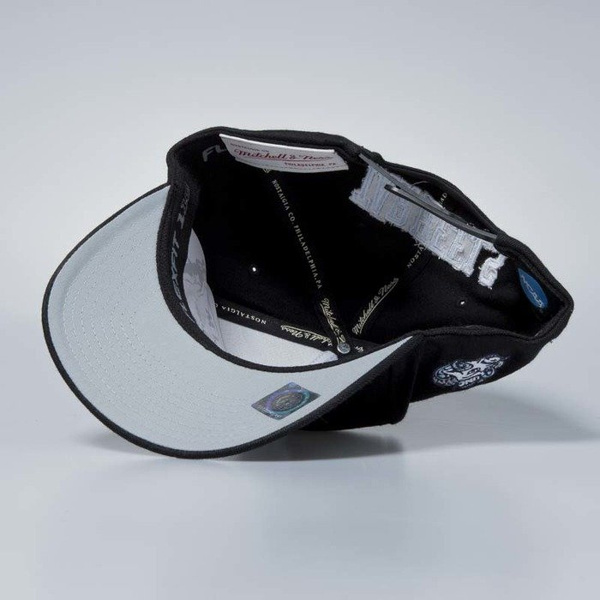 Mitchell & Ness cap snapback North Carolina Tar Heels black Eazy Flexfit 110