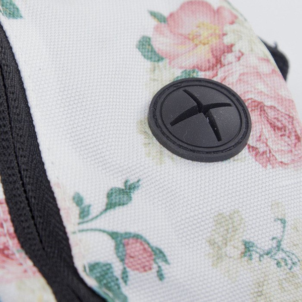 Cayler & Sons plecak Paris Cite Downtown floral white/black HD14-BP-02-01