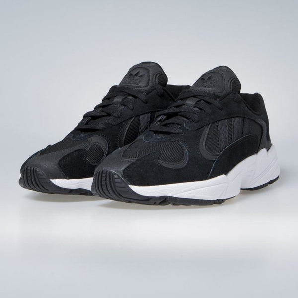 Sneakers Adidas Originals Yung-1 core black ftwr white (CG7121