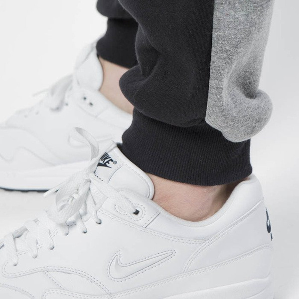 Spodnie dresowe Prosto Klasyk Sweatpants Tru Calf black