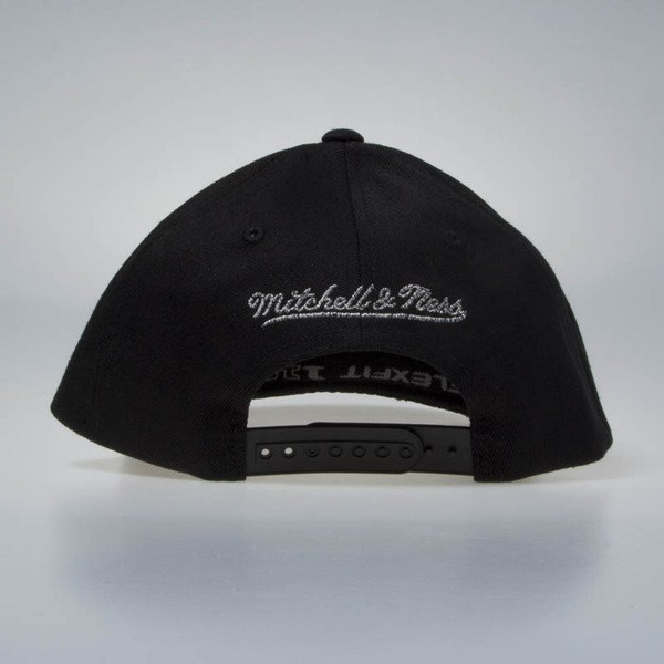 Czapka Mitchell & Ness Snapback New York Knicks black Melange Logo 110 SB