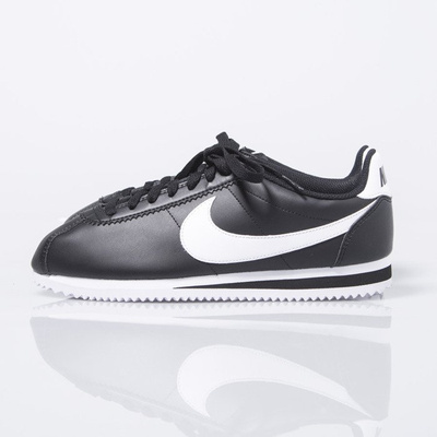 Nike WMNS Classic Cortez Leather black / white (807471-010)