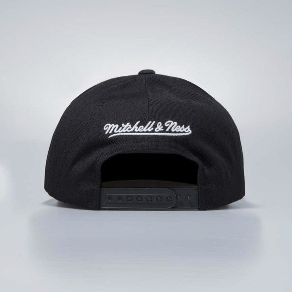 Czapka Mitchell & Ness snapbeck Chicago Bulls black Full Dollar