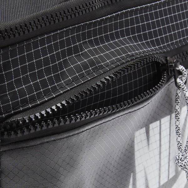 Nerka Nike NK Tech Hip Pack czarna