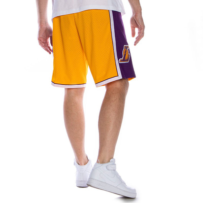 Szorty Mitchell & Ness Los Angeles Lakers żółte Swingman Shorts 