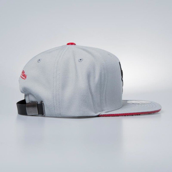 Czapka Mitchell & Ness strapback Chicago Bulls grey Katrina 3 Pop Color