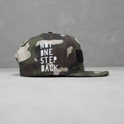 Backyard Cartel czapka snapback Not One woodland camo