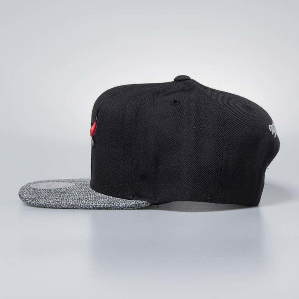 Czapka Mitchell & Ness snapbeck Chicago Bulls black Woven TC
