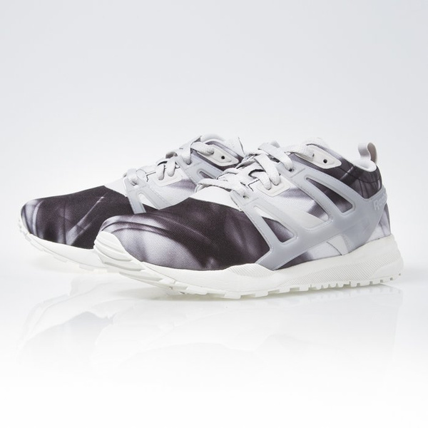 Sneakers buty Reebok Classic Ventilator Adapt Graphic steel / black / chalk (V69419)