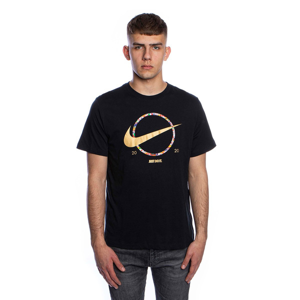 Koszulka Nike NSW Preheat Swoosh Tee czarna