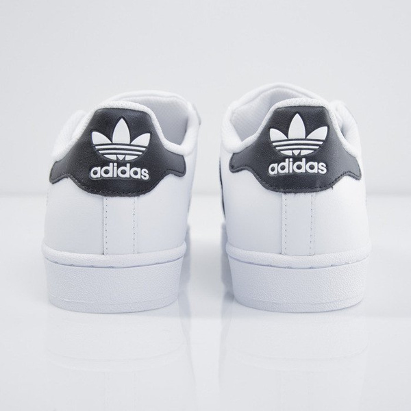 Sneakers buty Adidas Superstar kolor white / black (C77124)