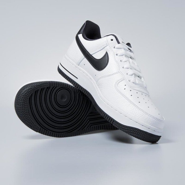 Sneakers buty Nike WMNS Air Force 1 '07 SE white / black - white - black AA0287-100