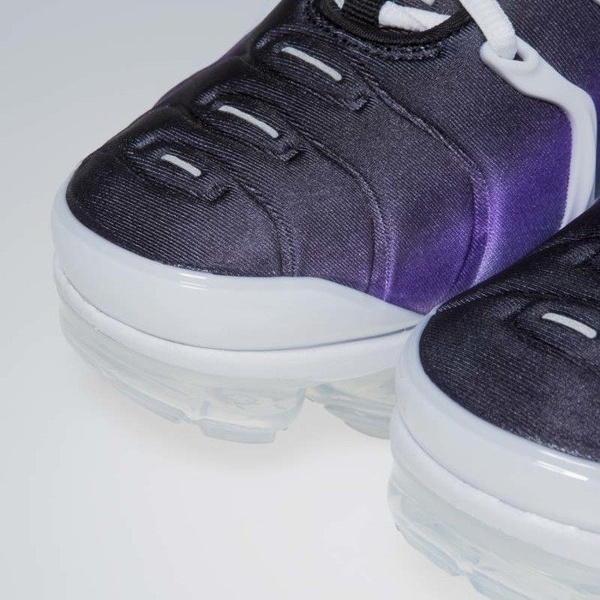Sneakers Buty Air VaporMax Plus white / fierce purple 924453-101