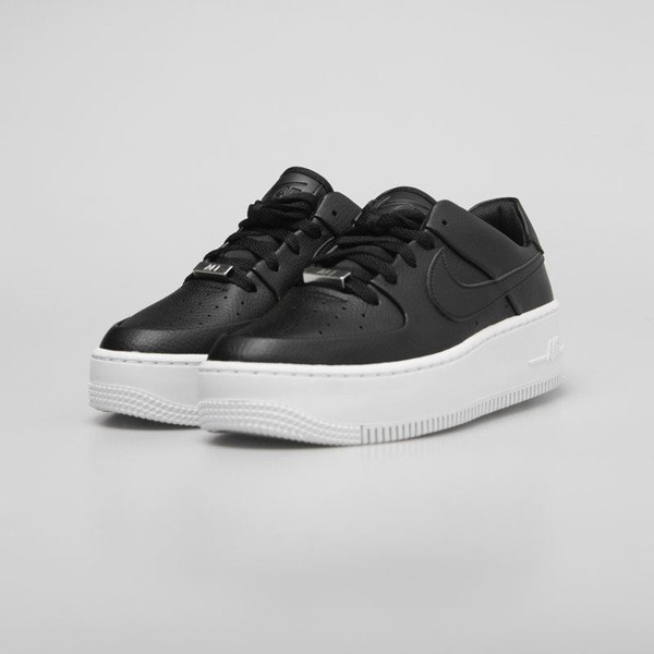 Sneakers buty damskie Nike Air Force 1 Sage Low black / black-white (AR5339-002)