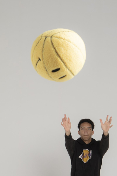 Piłka Chinatown Market Smiley Sherpa Basketball