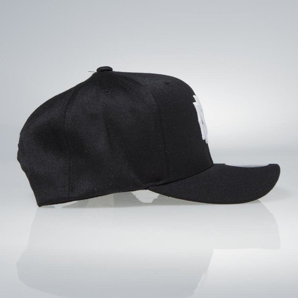 Cap Mitchell & Ness snapback M&N Logo black Team Logo High Crown Flexfit 110