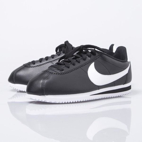Sneakers buty Nike WMNS Classic Cortez Leather black / white (807471-010)