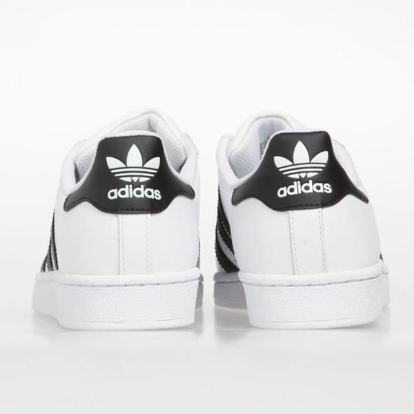 Sneakers buty Adidas Superstar white / black (C77124)