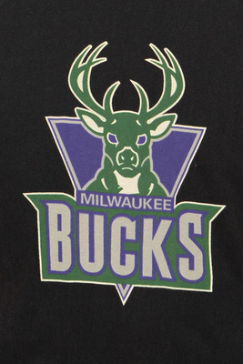 T-shirt Mitchell & Ness Milwaukee Bucks black Worn Logo/Wormark Tee