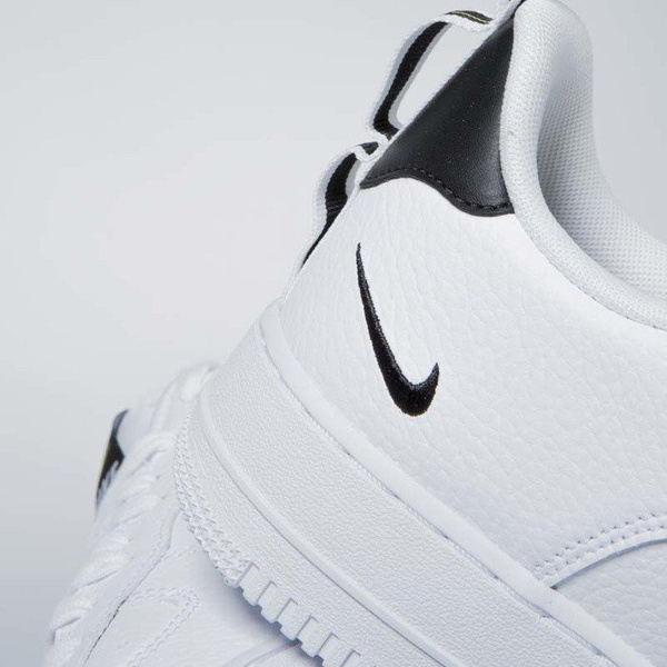 Sneakers buty Nike Air Force 1 '07 LV8 Untility white / white-black-tour yellow (AJ7747-100)