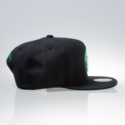 Mitchell & Ness cap snapback Boston Celtics black WOOL SOLID NL99Z