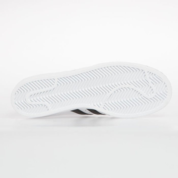 Sneakers buty Adidas Superstar white / black (C77124)