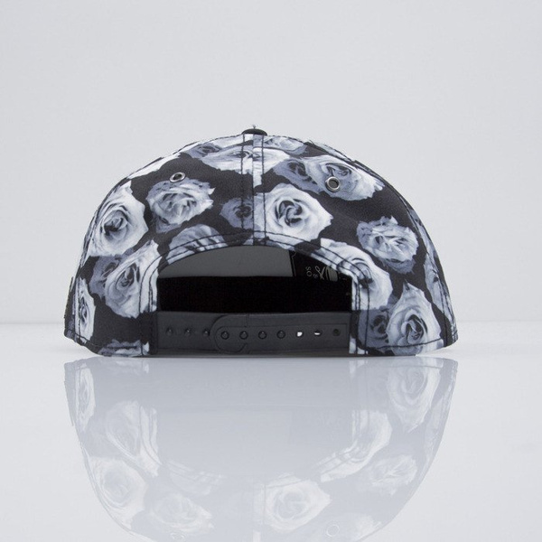 Cayler & Sons czapka snapback Parigi white roses / black suede (CAY-SS15-40-01)