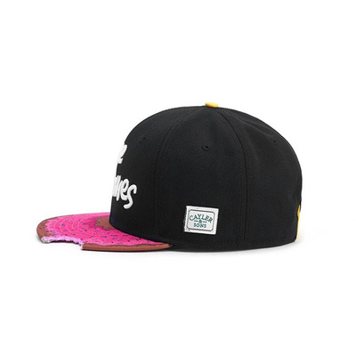 Czapka Cayler & Sons Munchies Classic Cap black