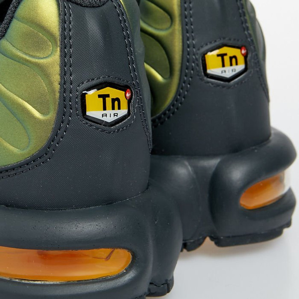 Sneakers buty Nike Air Max Plus SE anthracite/amarillo (AJ2013-005)