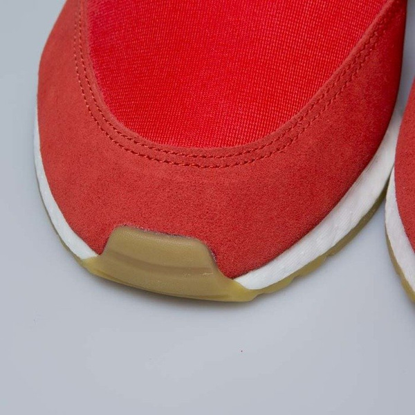 Sneakers buty Adidas Originals Iniki Runners red / footwear white / gum BB2091