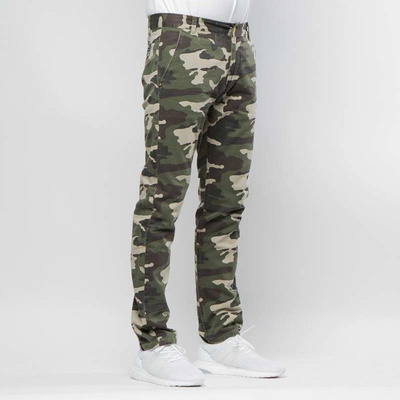 Backyard Cartel Chinos Pants Label tapered fit woodland camo