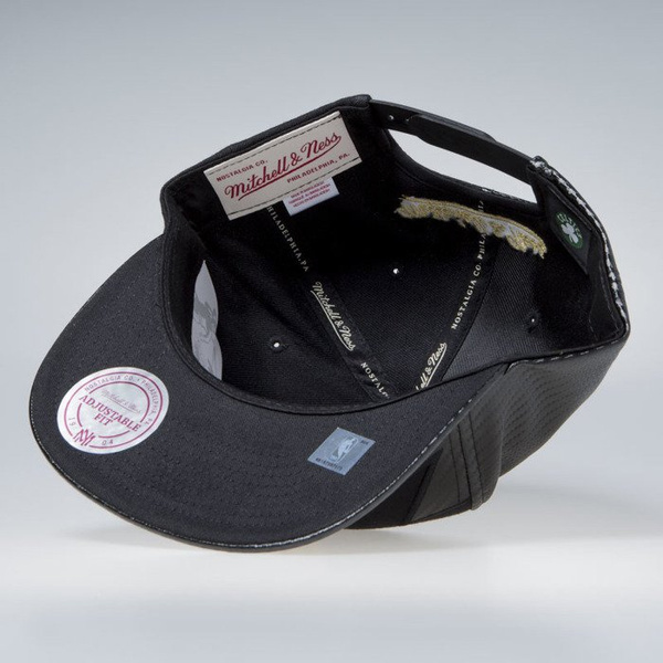 Czapka Mitchell & Ness Boston Celtics Snapback Cap black NBA Kevlar Sharktooth Snapback